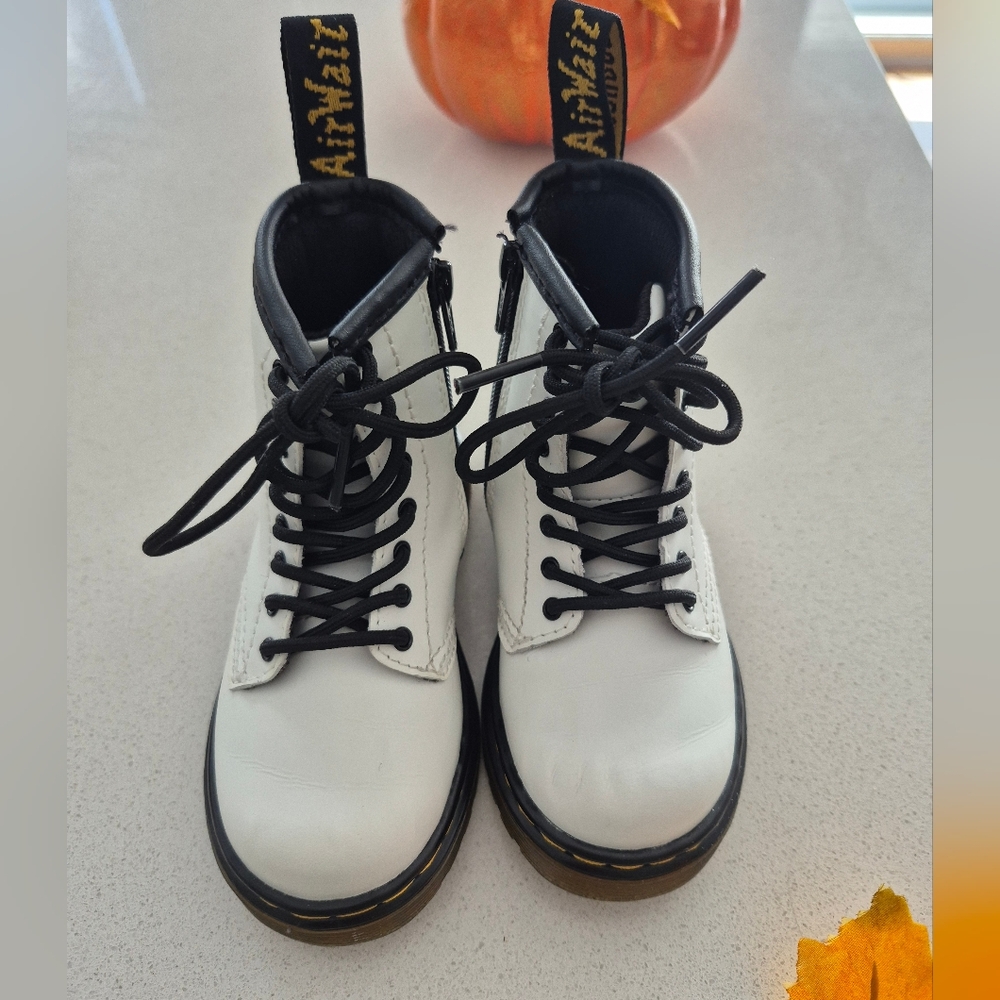 Dr Martens 1460 White Ankle Boots Toddler US 7 Brand New